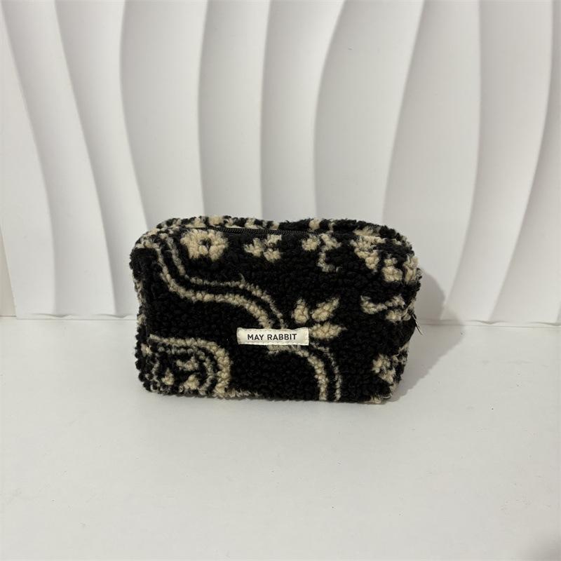 New Plush Makeup Bag Travel Cosmetic Organizer Bags Lipstick Pouch Large Capacity Wash Bag Student Stationery Box Pencil Case