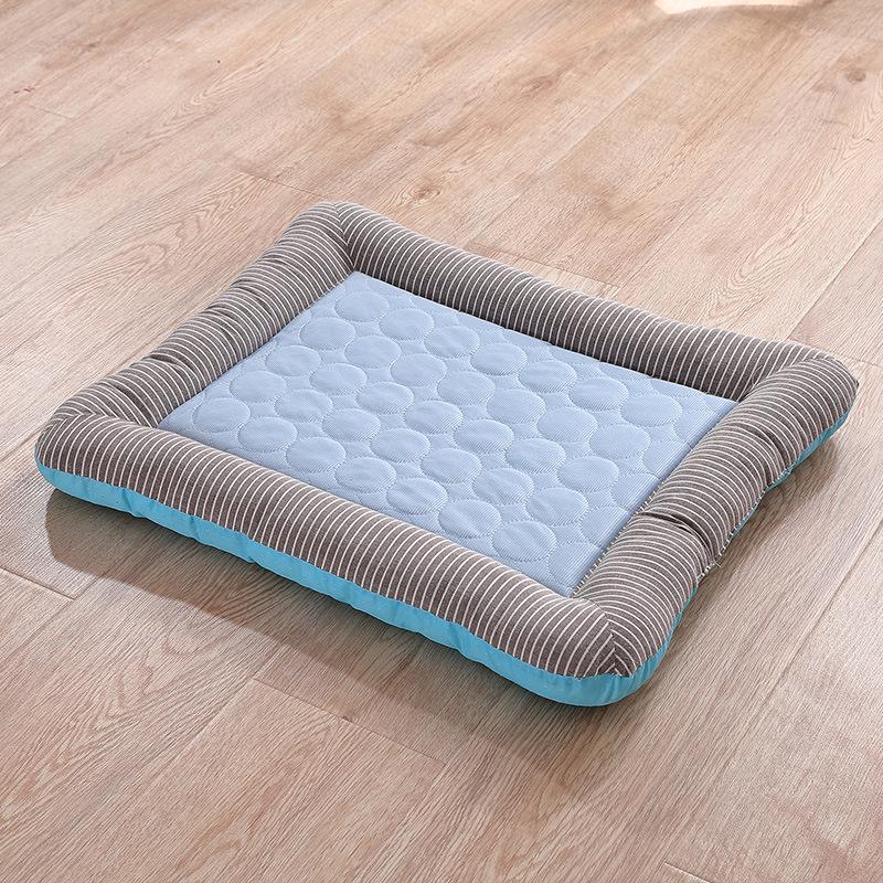 Breathable Summer Cooling Pet Mat for Cats & Dogs - Cotton Comfort for Medium & Small Breeds
