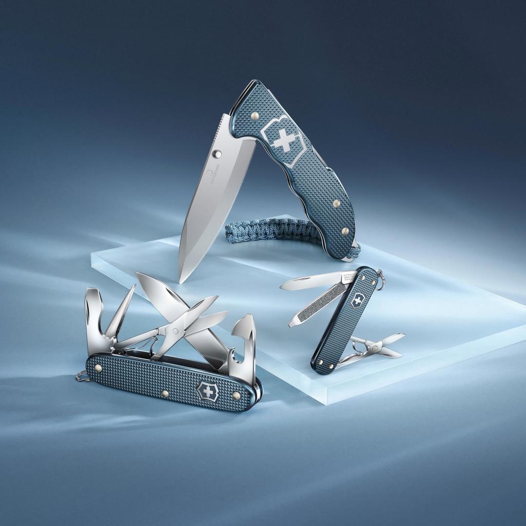 VICTORINOX Pioneer X ALOX Limited Edition 2026 Glacial Blue Swiss Army Knife, Multi-Function Knife, Outdoor Scissors, Flathead Screwdriver Included, S