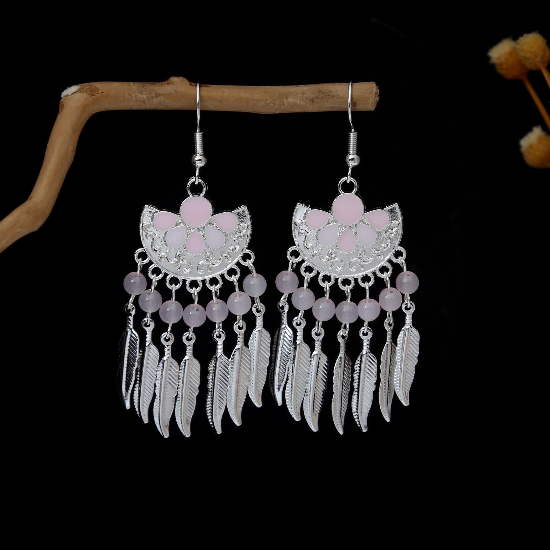 

Ethnic Style Retro Turquoise Feather Fringed Earrings Bohemian Long Face Thin Earrings Earrings