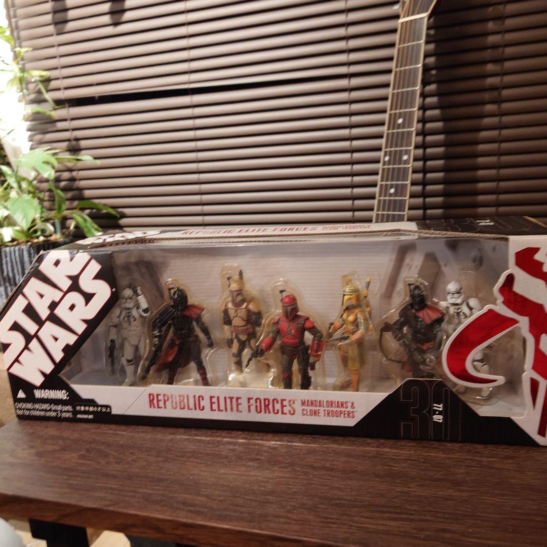 

[USED] Star Wars Republic Elite Force Mandalorian Figure