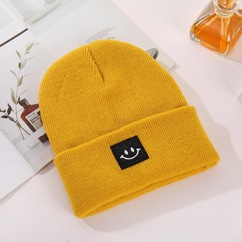 Children's Smiling Face Hats In Stock Children's Candy Colored Knitted Hats with Embroidery Cold Hats for Boys Girls Smiling Face Logo Yarn Hats