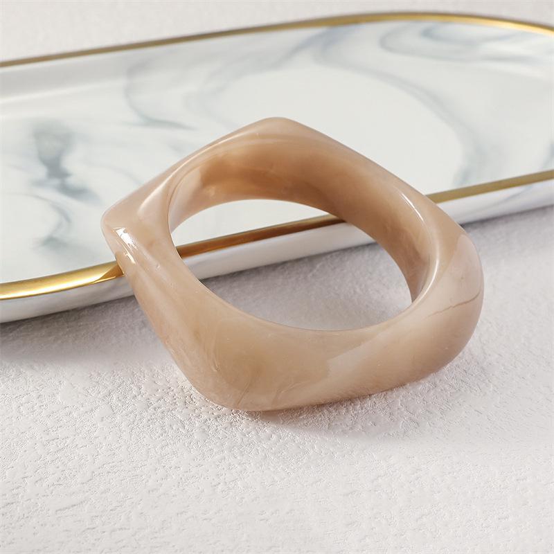 Irregular Gradient Translucent Acrylic Geometric Bangle Bracelet
