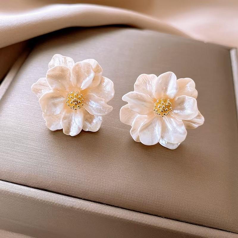 Pearl Camellia Flower Stud Earrings - Luxurious Korean Style, Perfect for Seaside Vacations