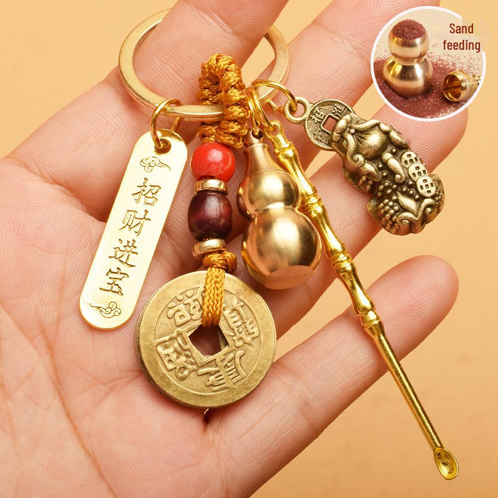 

Брелок-амулет: Монеты пяти императоров, тыква, счеты, башня Вэньчан, денежный мешок, Будда, совок для мусора, ложка для ушей, подвеска с изображением живописного места