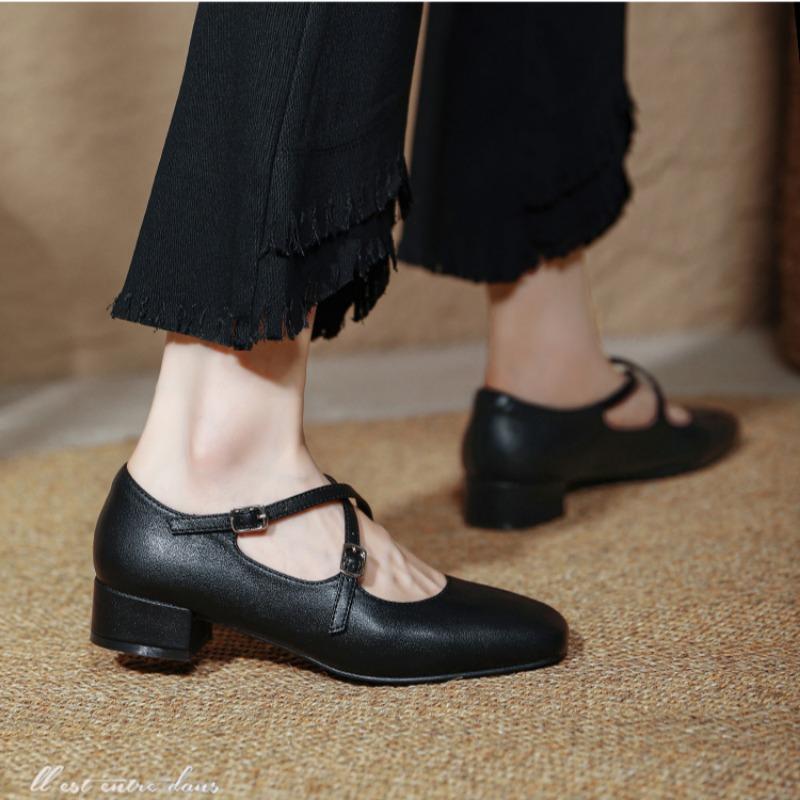 Retro Medium Thick Heel Women's Shoes Lightweight Mary Jane Shoes Cross Strap Square Toe Small Leather Shoes Shallow Mouth Casual Shoes