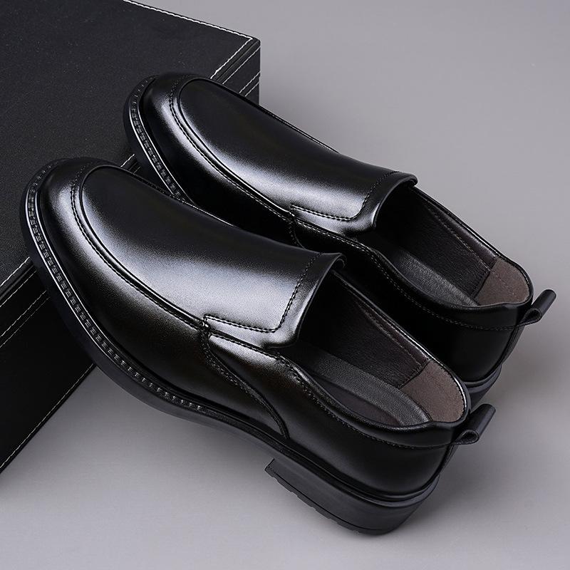 Fashion 2025 Spring Autumn Business Formal English Style Leather Shoes for Men New Designer Black Casual Dress Shoes Male