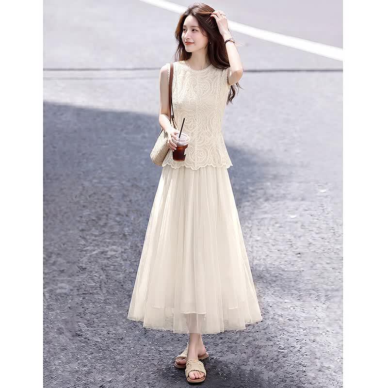 Si Shui Nian Hua Embossed Lace Petite Set