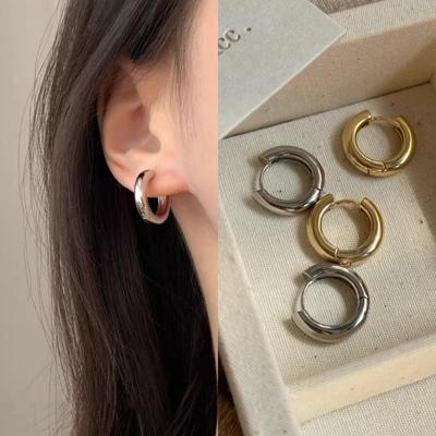 Trendy Minimalist Ear Clip Earrings: European & American Cold Style, Versatile Thick Hoops for Women & Couples