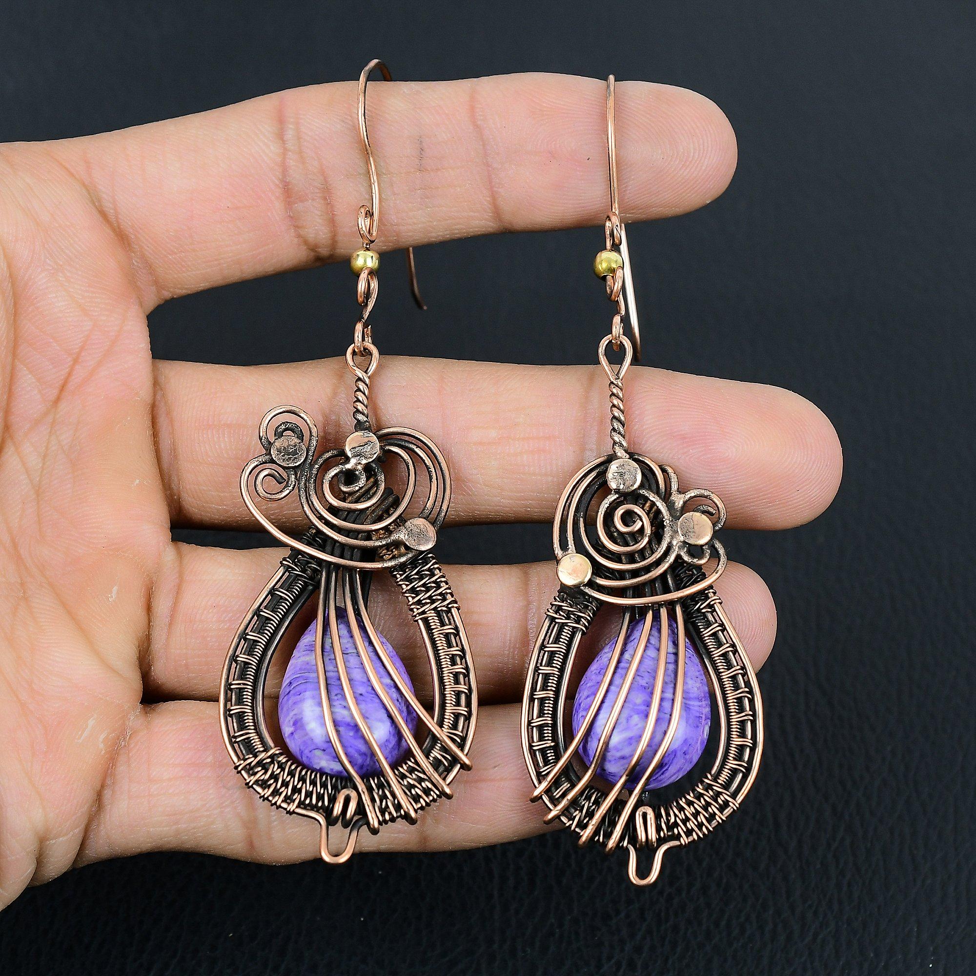 

Чароит драгоценный камень из чистой медной проволоки удивительные ювелирные серьги ручной работы 3.36 Inches фиолетовый