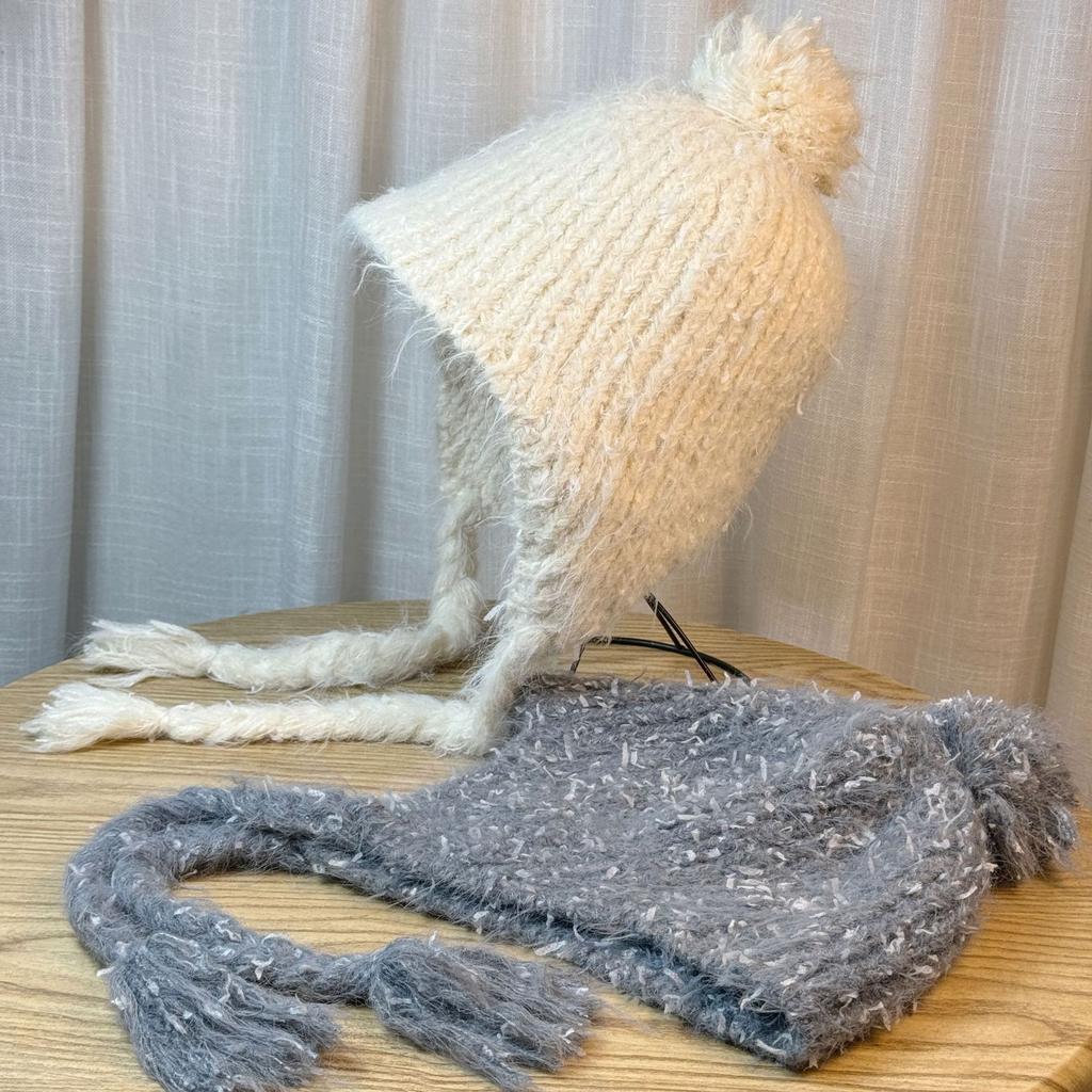 New Xiaoxiangfeng Export Fabric Knitted Ear Protection Hat for Women with Big Fur Ball Cute Woolen Hat Autumn and Winter Handmade Baotou Hat