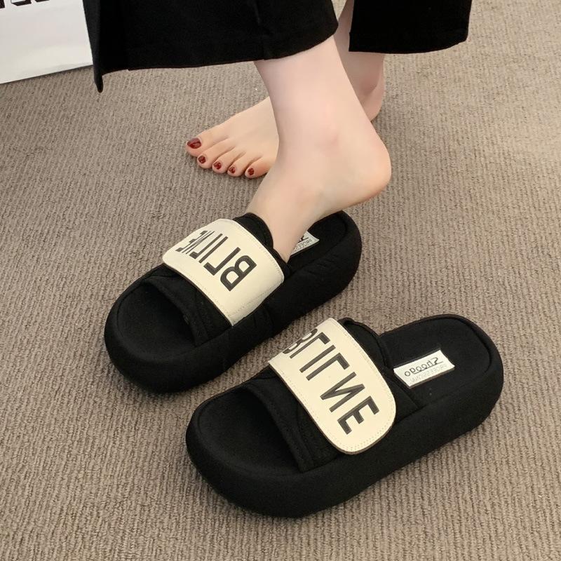 Super Fire Thick-soled Heightening Cool Slippers Women's Summer Wear 2025 New Sandals Versatile with Skirts Go Out One-word Drag
