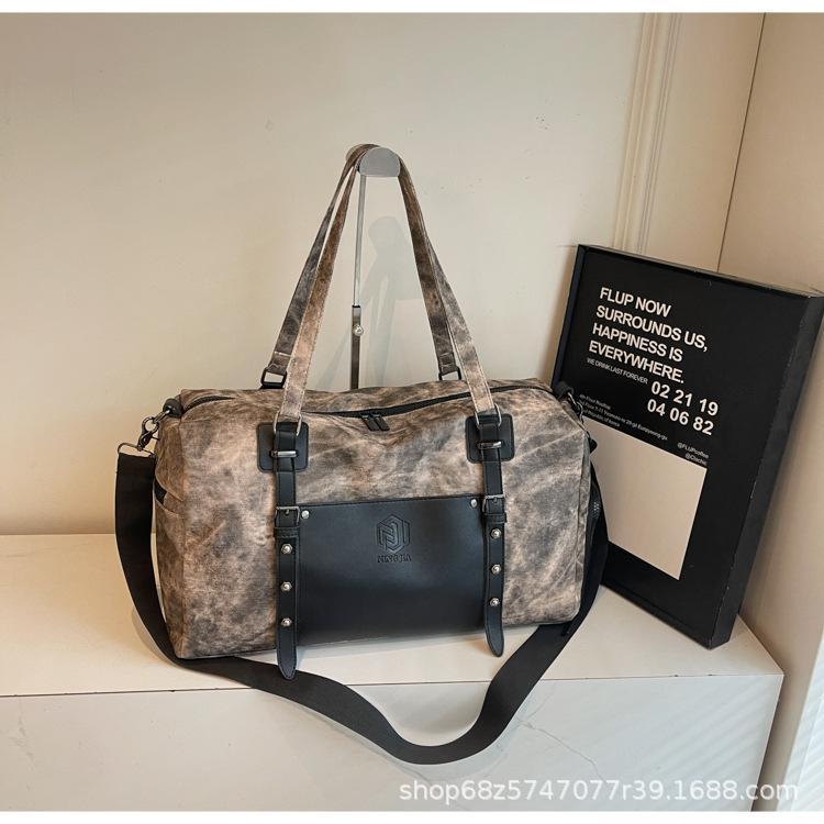 Casual fitness bag women's 2025 new fashion portable single room bag large capacity commuter bag short trip messenger bag