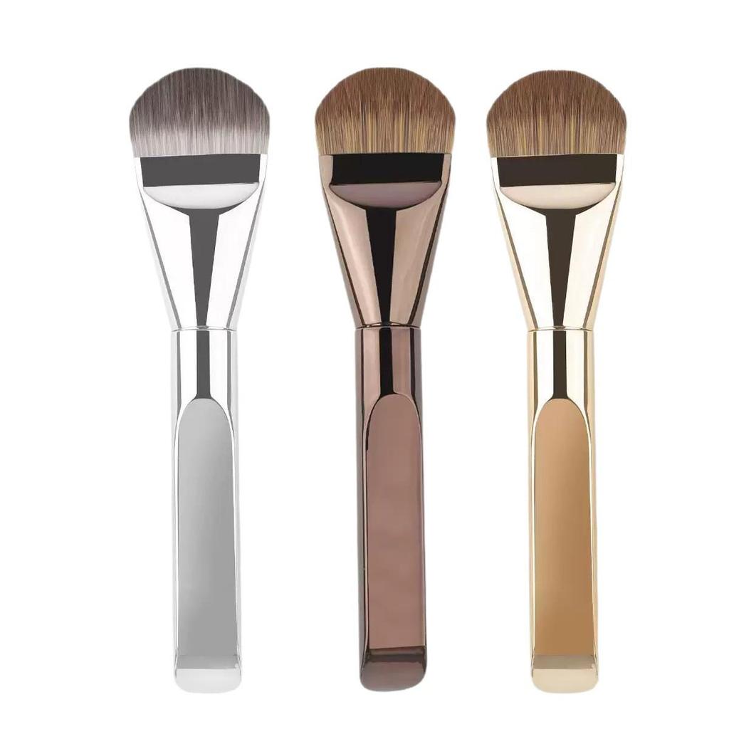 Tongue-Shaped Seamless Foundation & Concealer Brush - Soft, Non-Shedding, Portable Makeup Tool