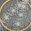 Lyxig Vit Organza Tyg Spets Tyg 3D Pärlor Blommor Broderi Band Kant För DIY Sömnad Urringning Plagg Klänning Dekor
