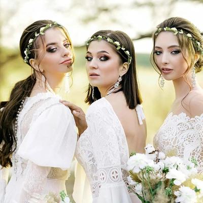 Rôznofarebná koruna z ruží pre ženy Kvetinový bohémsky doplnok na hlavu Vílový venček Čelenka so zelenými listami na svadobnú oslavu Dovolenkovú fotografiu