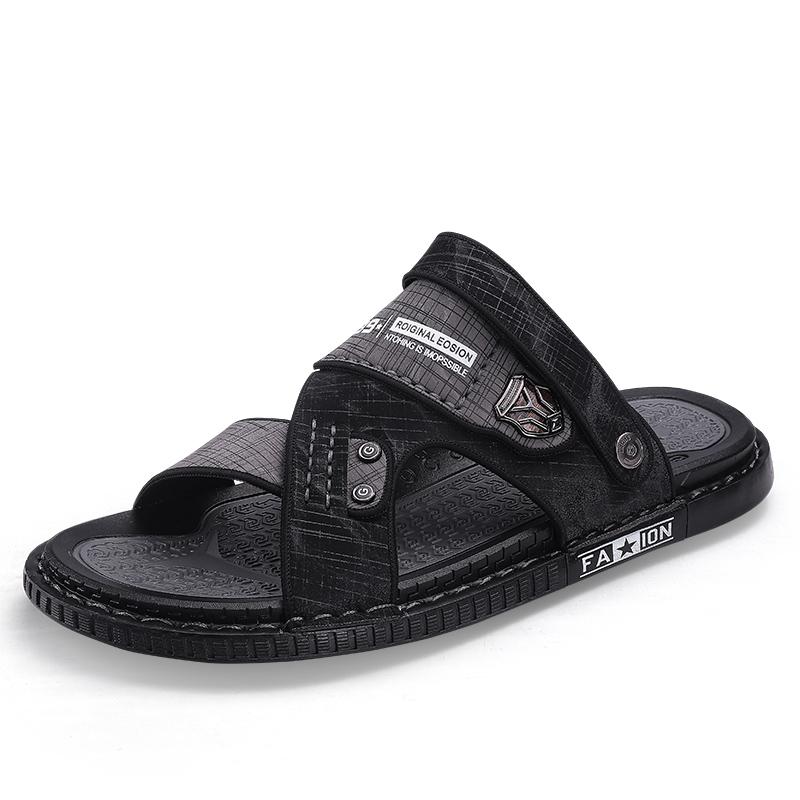 Fashion Leisure Beach Holiday Slippers Men Sandals Summer Male Shoes 2025 New Outdoor Sneakers Male Retro Comfortable Casual Sandal Mens