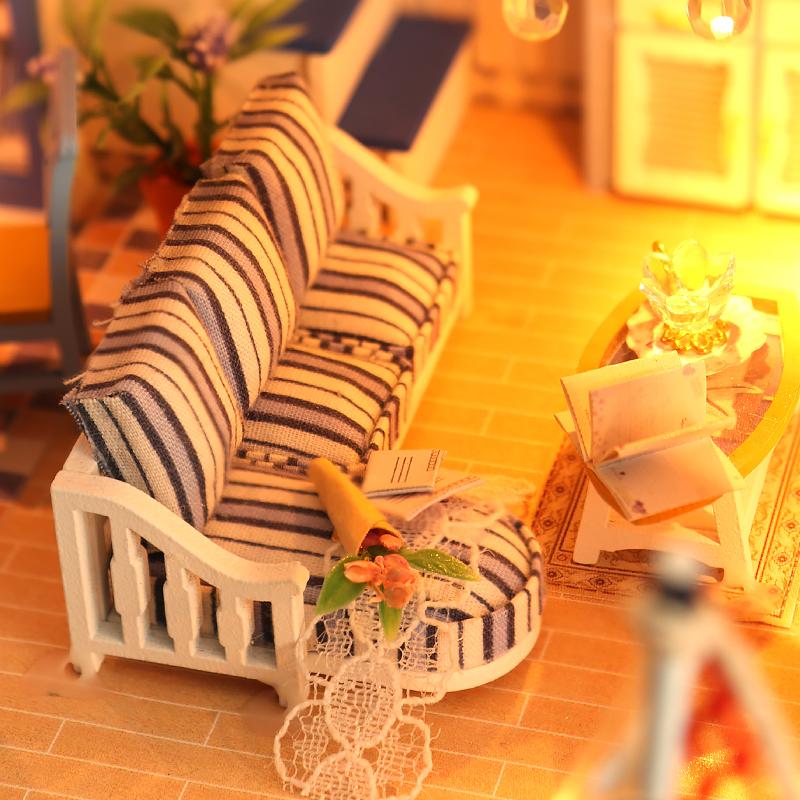 Wooden Mini Doll Houses Kit 3D Puzzle Assembly Building Model Toys Home Bedroom Decoration With LED Light Dollhouse For Kid Gift