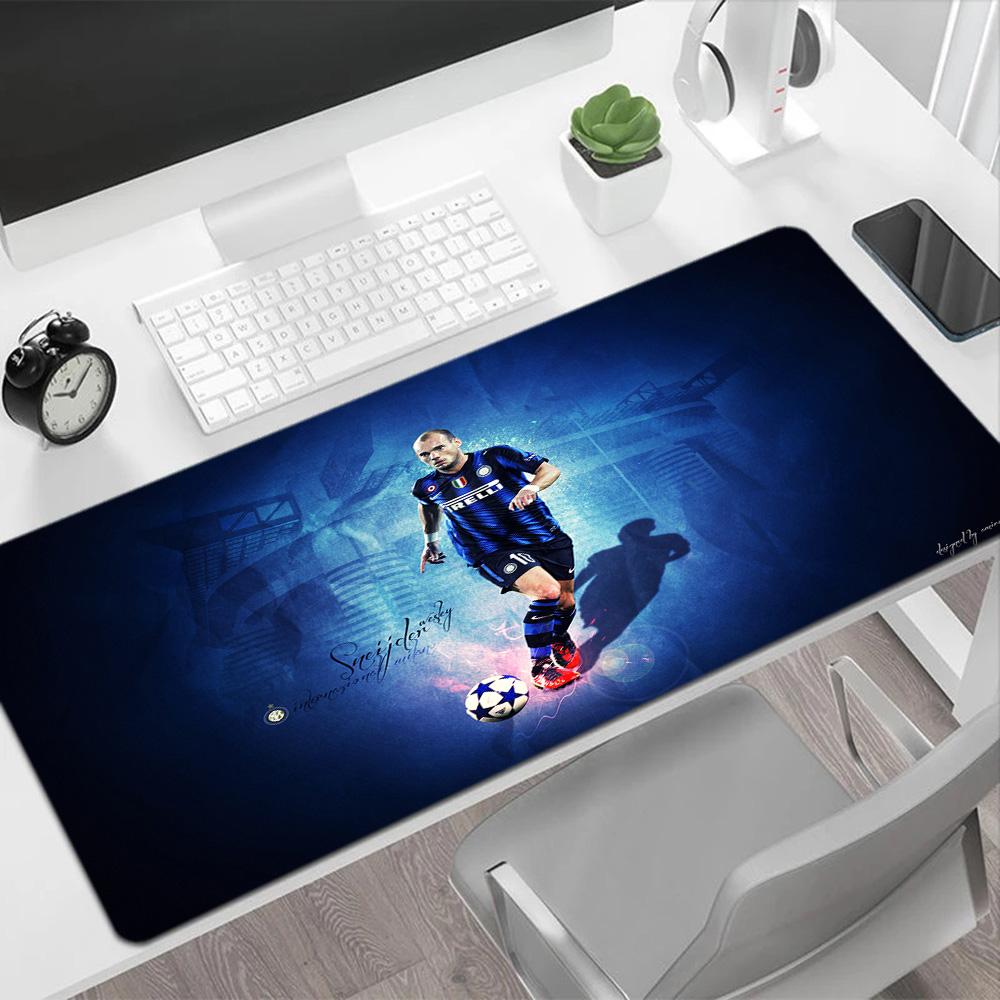 Sneijder's Dynamic Leap Large Mouse Pad Desk Mat Desktop Mouse Pad Non-Slip Rubber Bottom Perfect Gift for Gamers And Professionals