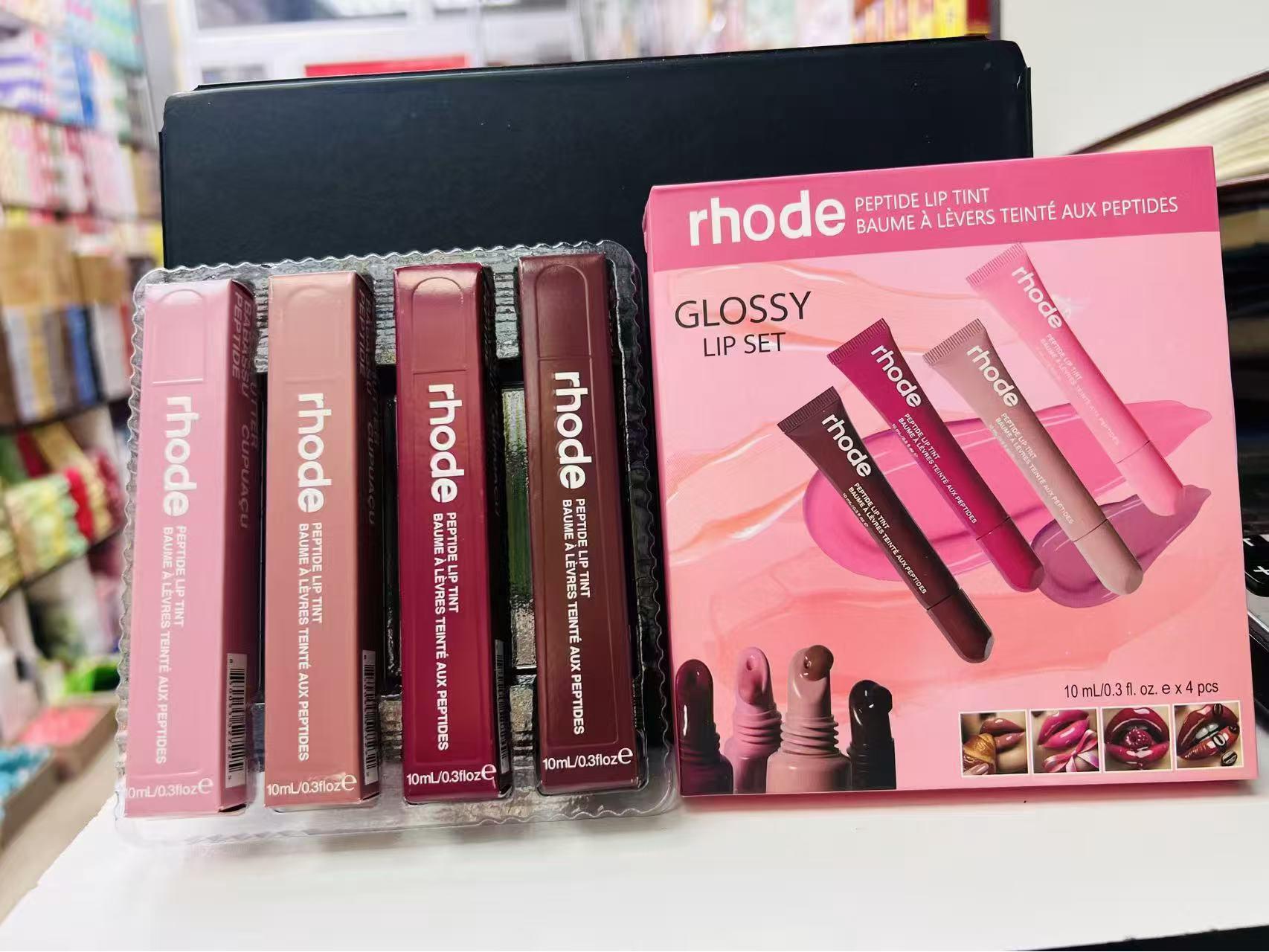 

Набір для губ Rhode Hailey з відтінком Raspberry Espresso - 4 шт.