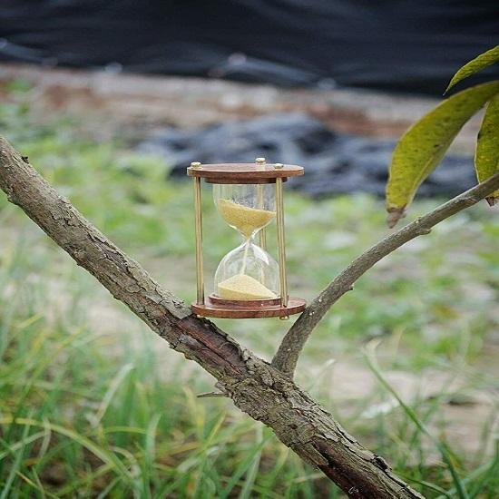 Cadou de Crăciun din lemn de clepsidră din lemn și alamă