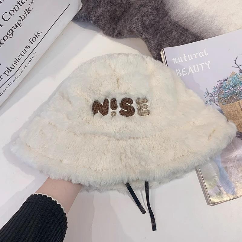Fall Winter Ladies Bucket Hat With Thick Wool Plush For Warmth And Windproof Comfort