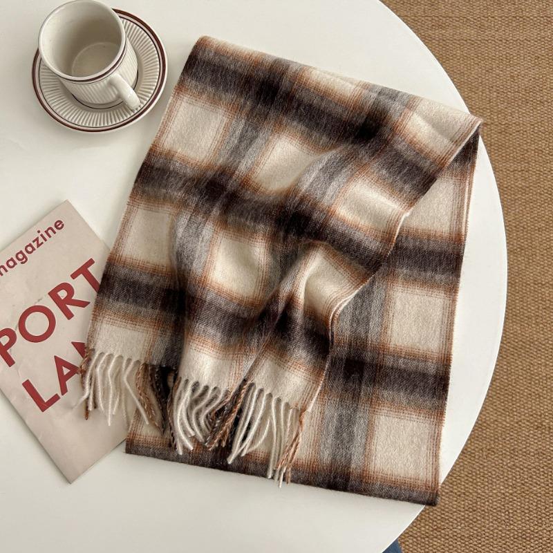 Selected 100 Small Wool Scarves Autumn and Winter Classic Plaid Scarves Unisex Warm Scarves