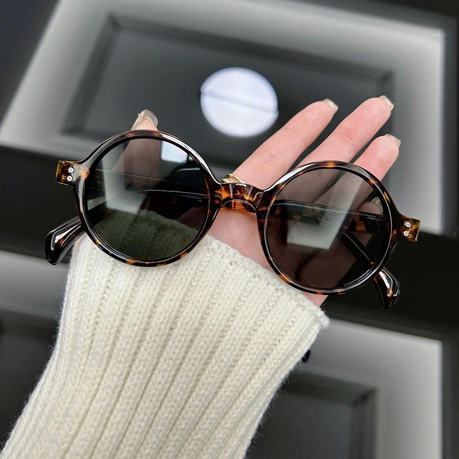 Fashion Round Sunglasses Women Men Vintage Brand Designer Sun Glasses Male Female Retro Rivet Outdoor Shades Gafas De Sol