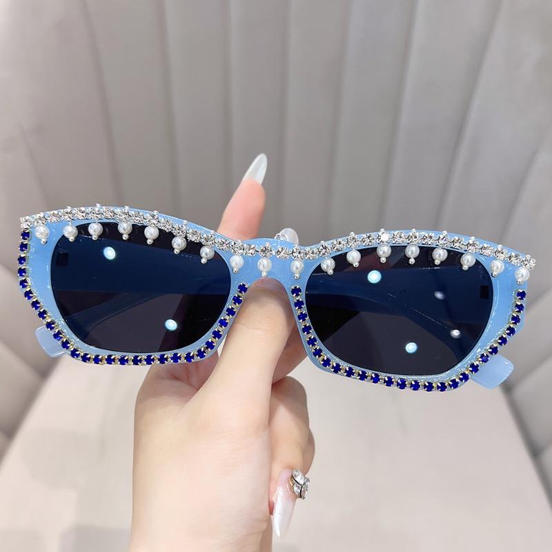 New Small Frame Square Sunglasses Women Decorate Diamond Luxury Sunglasses Women'S Outdoor Travel Eyewear Uv400