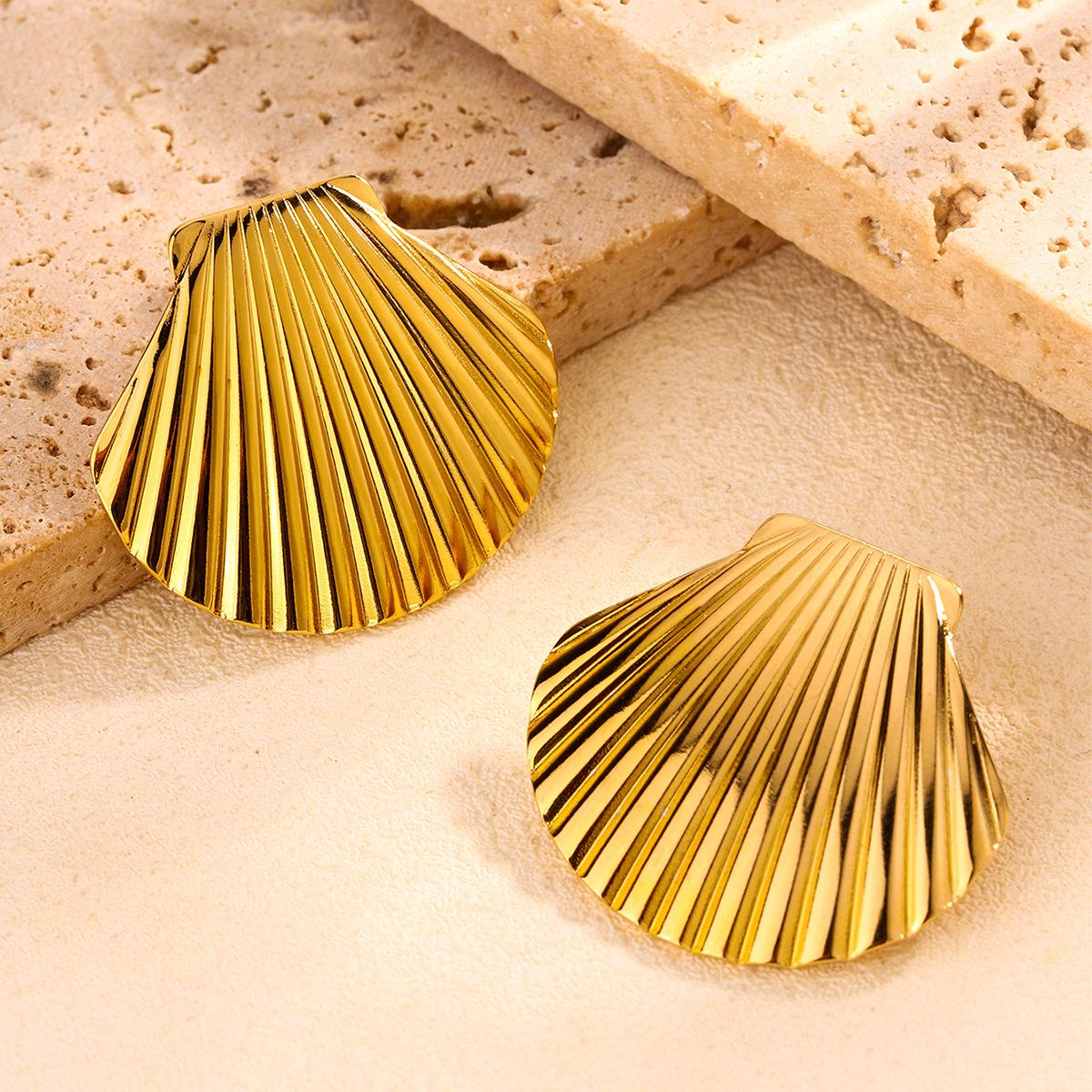 

1111 European and American 11K gold-plated stainless steel shell earrings wings spiral ins wind summer jewelry