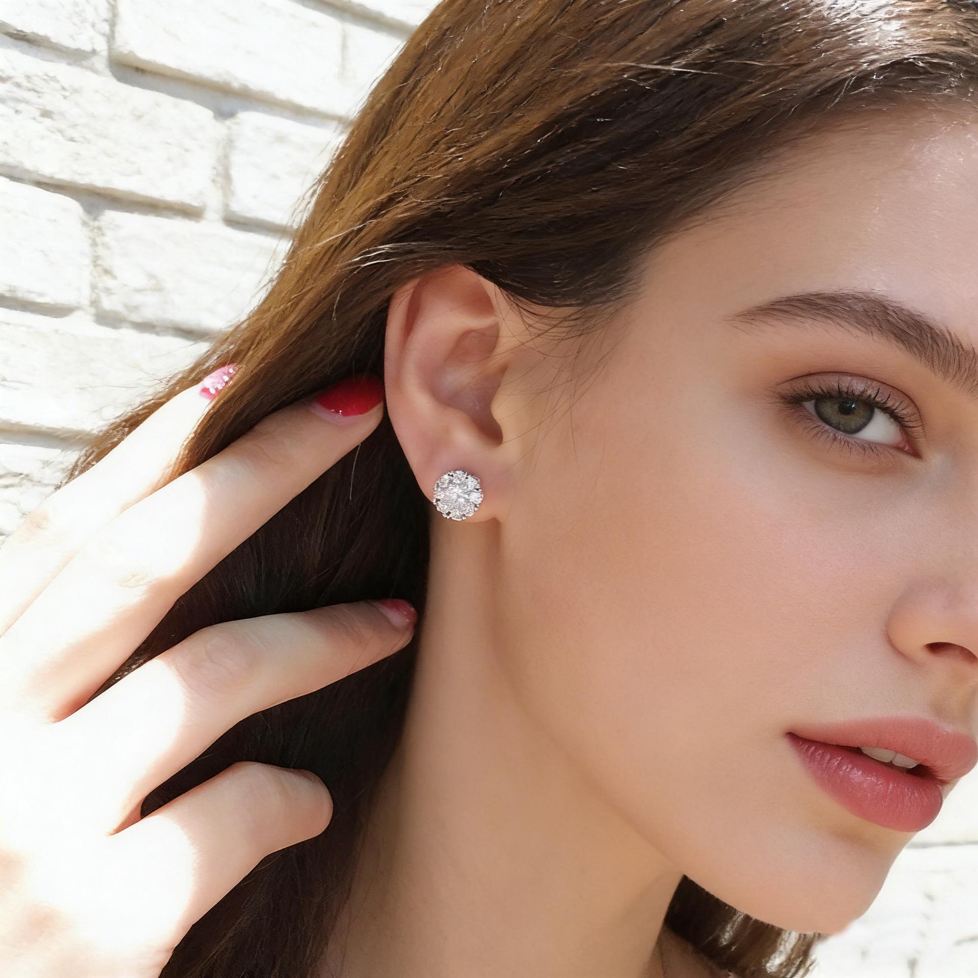 European Style Luxury Zircon Diamond Rotating Stud Earrings