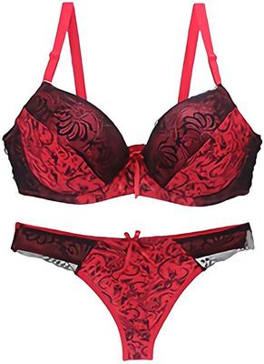 Sexy Lingerie Bra and Shorts Set [Unigrand] (C75/M, Red)