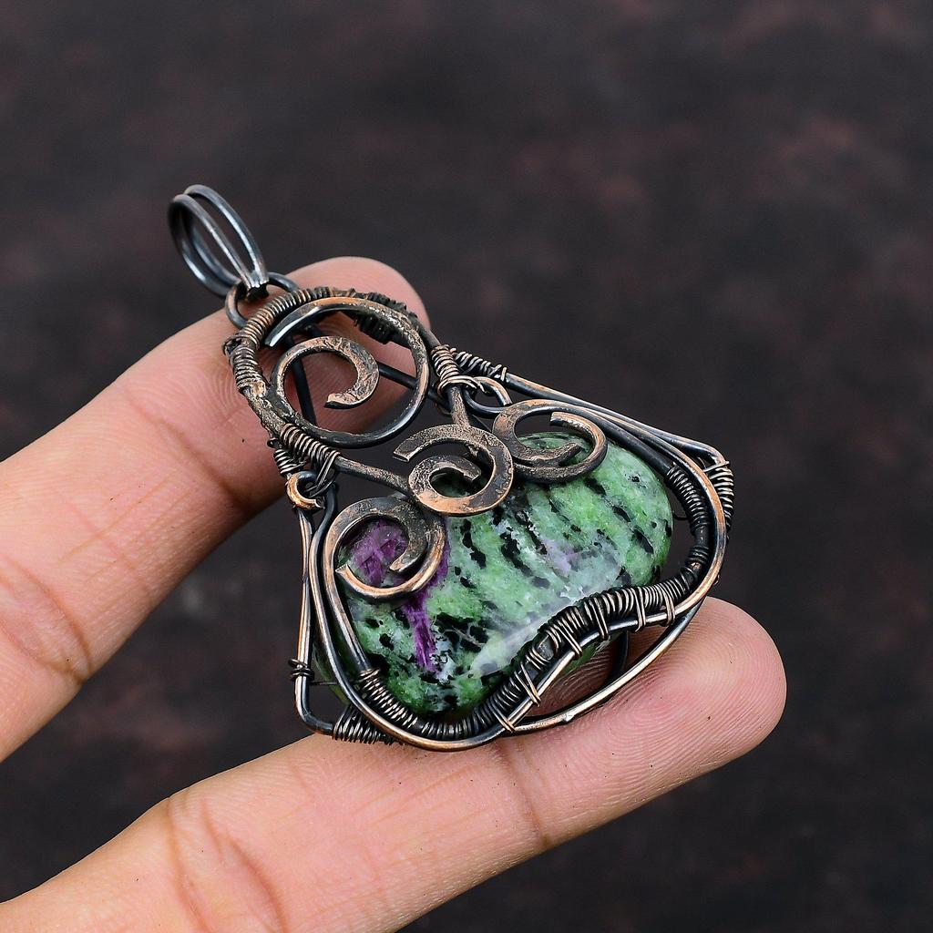 Rubin-Zoisit-Anhänger, Kupferdraht gewickelter Anhänger, Hochzeitsschmuck, echter Edelstein-Anhänger, Kupferschmuck, handgefertigter Anhänger, besonderes Anlassgeschenk