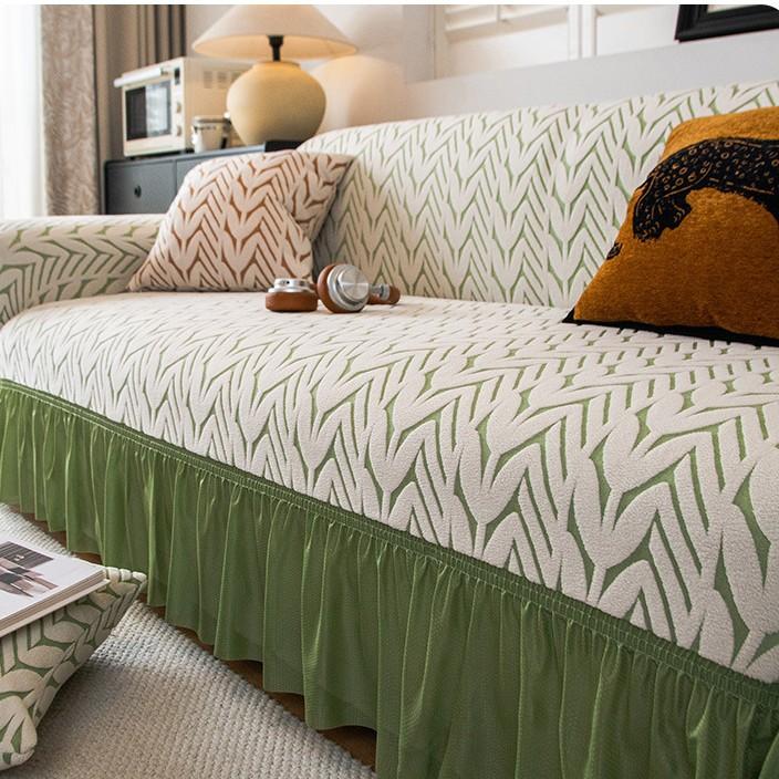 The New Skirted Jacquard Velvet Sofa Cover Exudes A High End Feel and Is Suitable for All Four Seasons. It Is An All in One Anti Cat Scratch Package