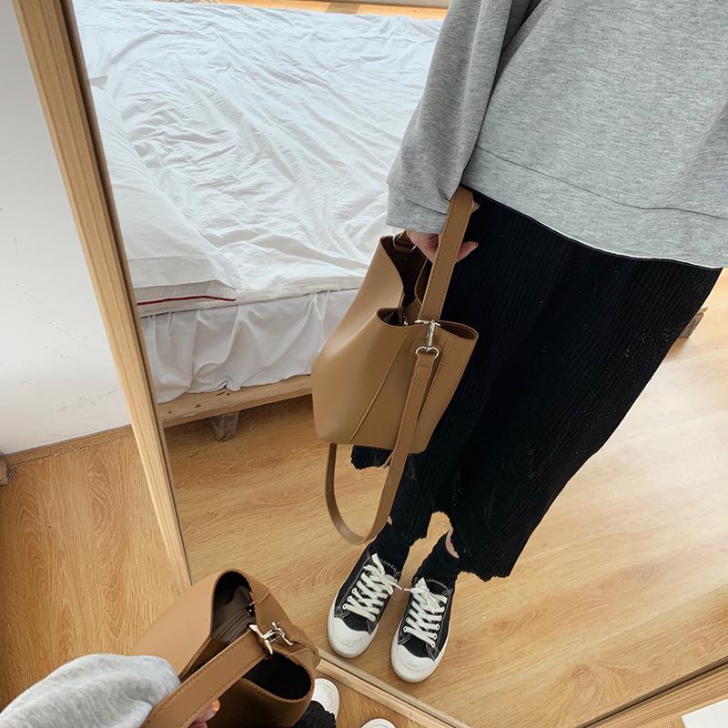 2025 Autumn/Winter Korean Style Large Capacity Solid Color Mother-Child PU Crossbody Bucket Bag for Women