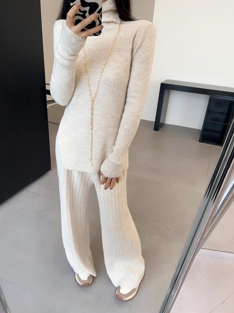 Clearance: High Elasticity Long-Sleeve Sweater & Half-Skirt Trousers Set (Non-Returnable)