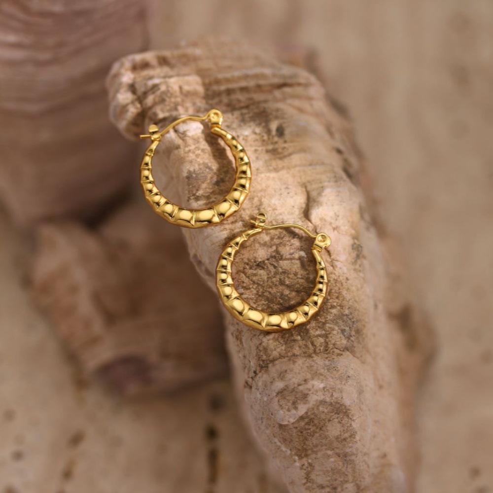 Geometric Hammered Stainless Steel 18K Gold Stud Earrings - Fashionable Ear Ornaments