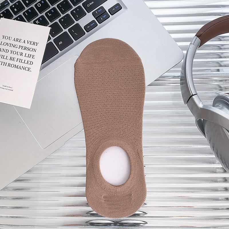 

Мужские летние тонкие сетчатые дышащие бесшовные невидимые носки, силиконовые носки с нескользящей пяткой 1 pair кофейный