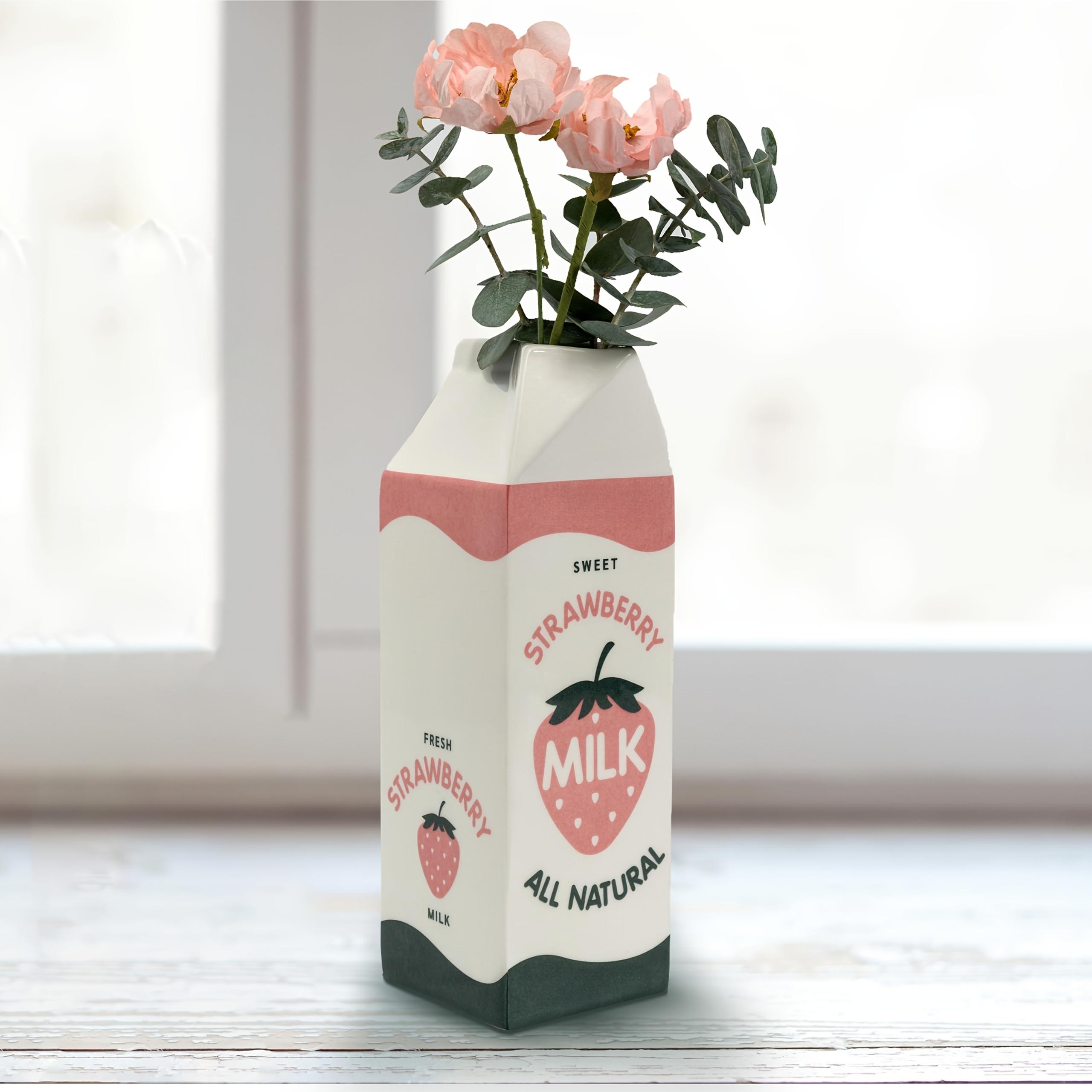 

Vintage Strawberry Milk Carton Vase Ceramic,Rectangular, Decorative with Fresh Strawberry,Milk Design, Ideal for Home, Kitchen,Office Decor,Cute Vases розовый