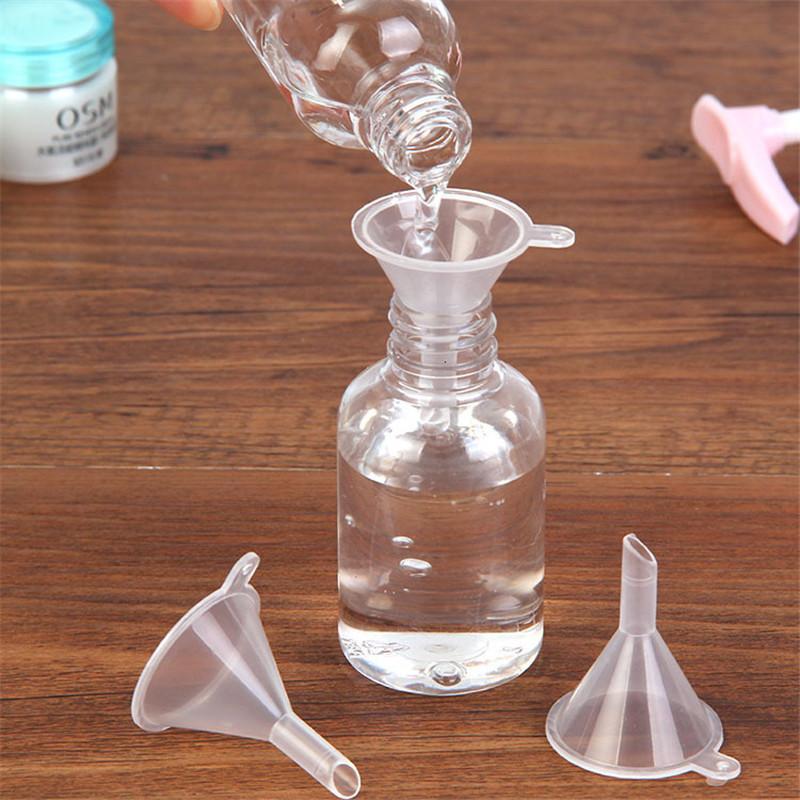 40pcs Mini Oil Funnels Kitchen Specialty Tools New Small Plastic for Perfume Diffuser Bottle Mini Liquid Oil Funnels Lab