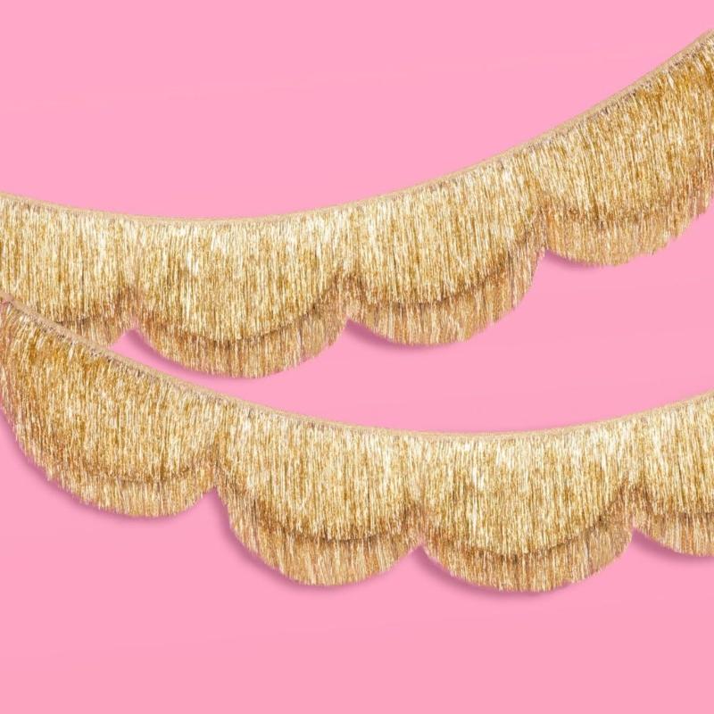 Scalloped Fringe Banners for Glittering Birthday Parties Glittering Decoration Photo Booth Backdrop PET Party Deck