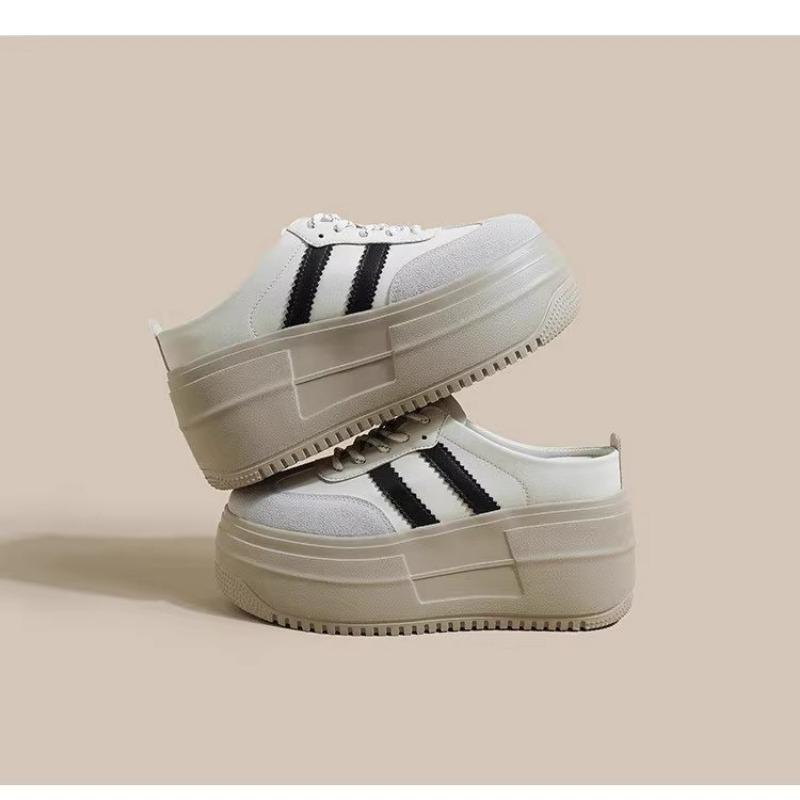 The small person has an inner height of 9cm, a red bag head and half slippers, and women wear thick-soled lazy people with one foot and casual shoes.