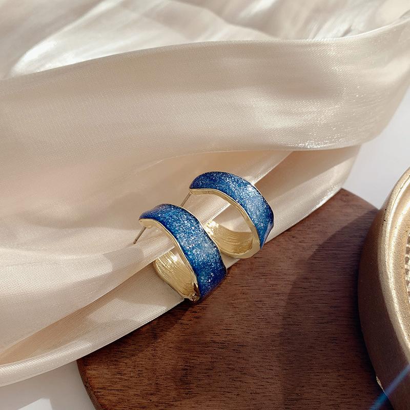 French Exquisite Geometric Enamel Stud Earring For Women Light Luxury Color Matching Design Sense Earring Female Unusual Jewelry