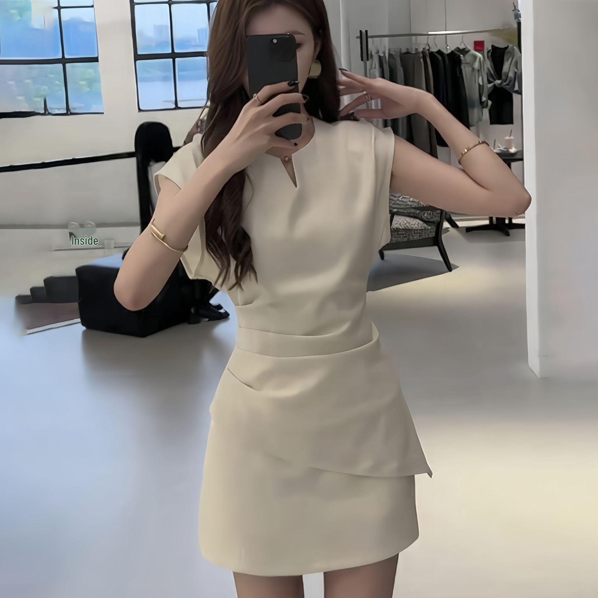 Noblewoman V-Neck Irregular Waist Short Sleeve Suit Set for Women - Chic 2026 Summer Design S (up to 100 jin)