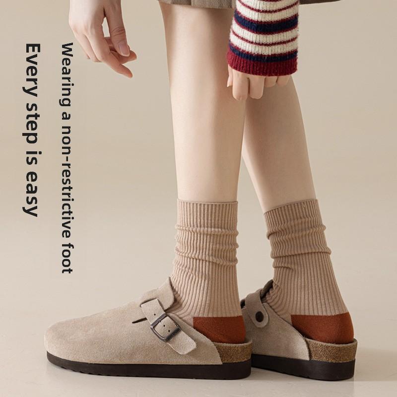 5 Pairs of Female Autumn and Winter Sweat Absorbing Deodorizing Fashion Color Collision Boneless Soft Tube Socks