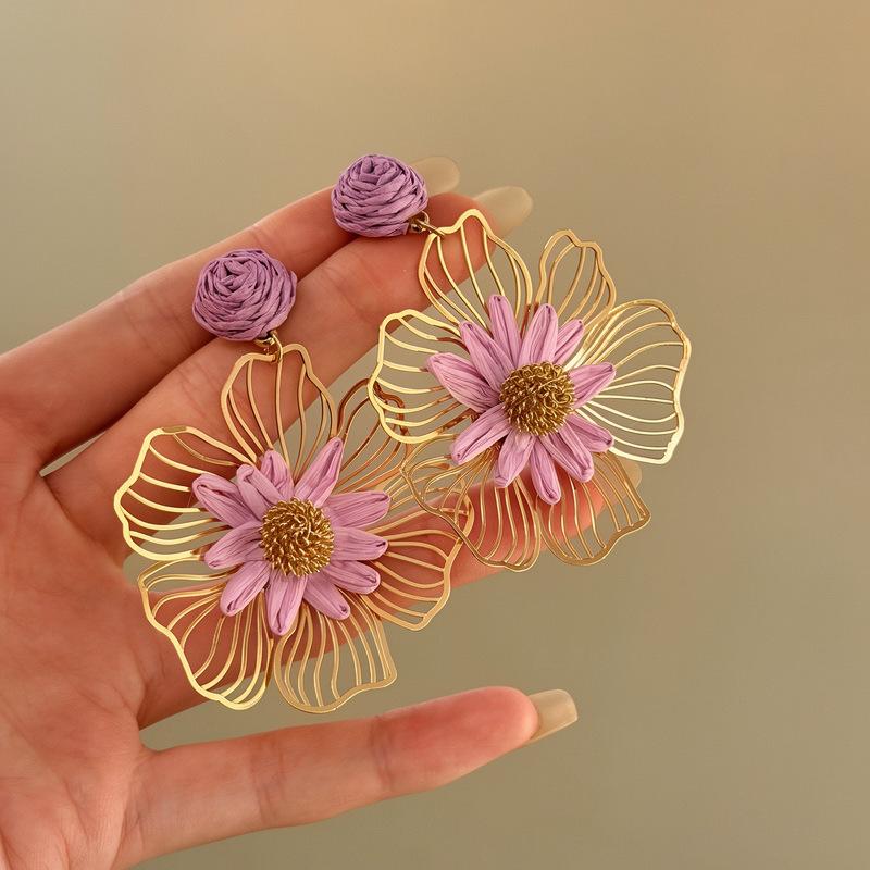 

Silver needle metal raffia flower pendant earrings vacation wind sweet small fresh stud earrings niche high-end earrings