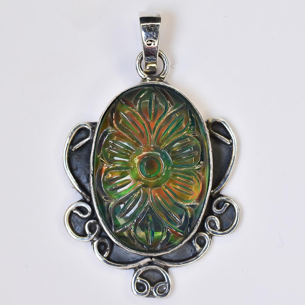 

Ethiopian Natural Opal 46 Ct CERTIFEID 925 Sterling Silver Gems Oval Pendant 43.7 mm approx різнокольоровий