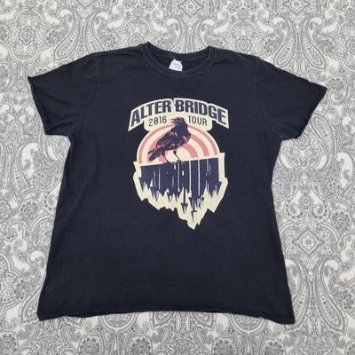 Üst giysisi – T-shirtler