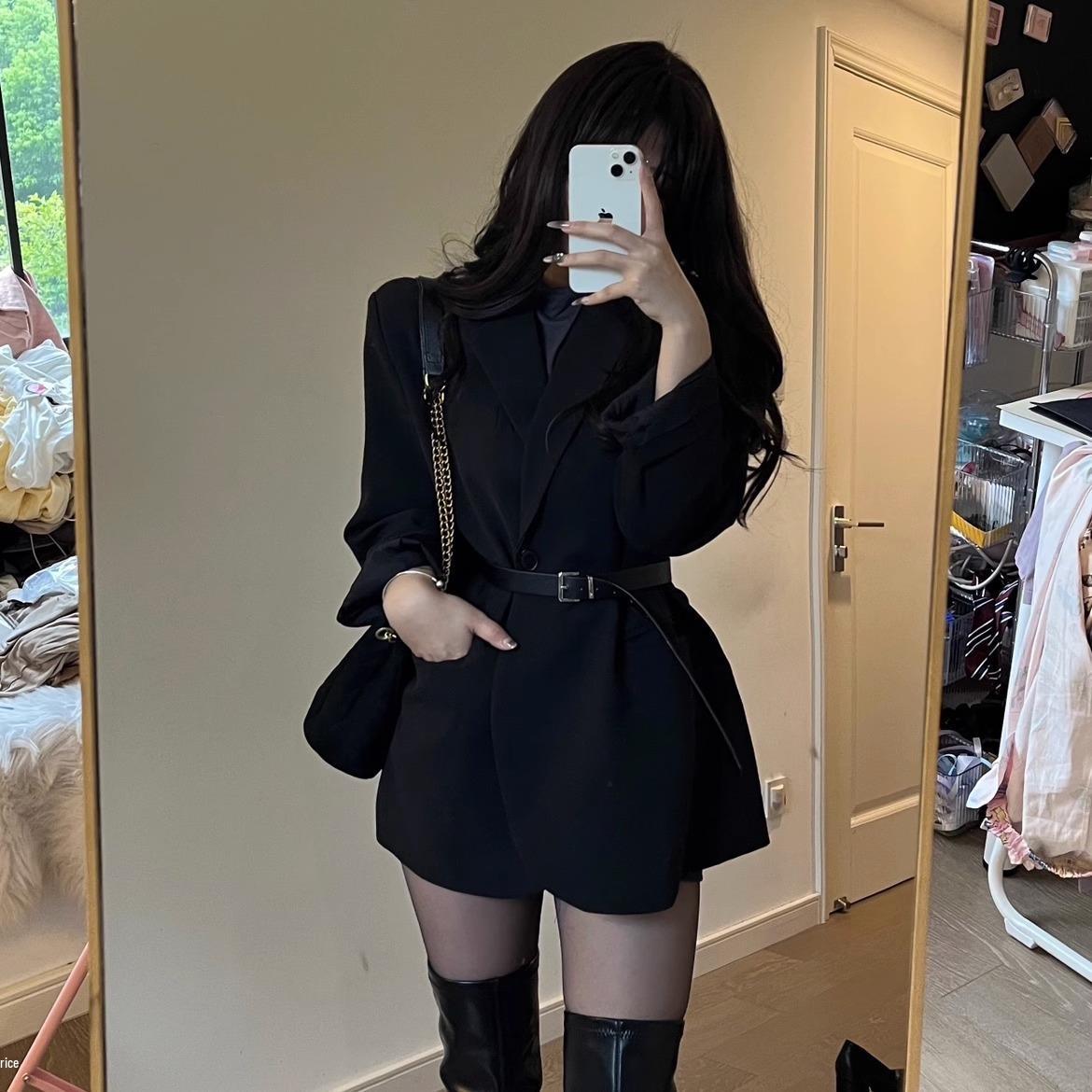 

Женский черный осенний пиджак-блейзер 2025: Маленький, Подчеркивающий талию, Высококлассный, Слим-топ от костюма с поясом. Large чёрный