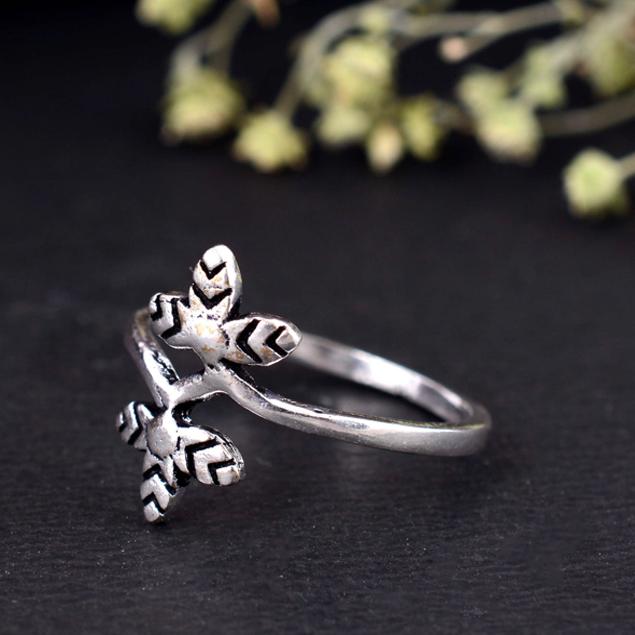 Handmade Oxidized Silver Floral Ring – Adjustable Double Flower Tribal Band, Vintage Boho Statement Jewelry Gift for Women